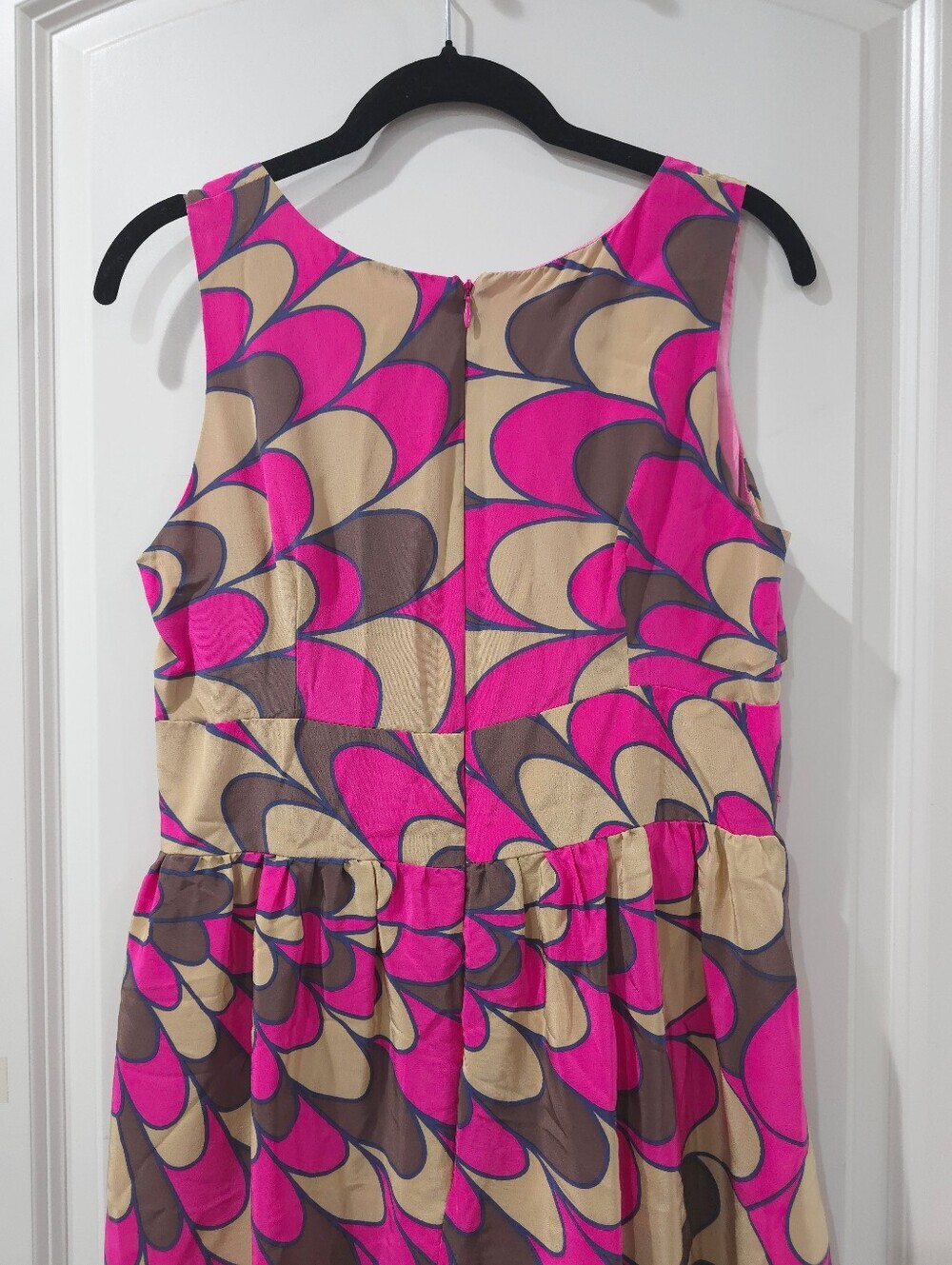 Retro Mod Abstract Print Sleeveless V-Neck Fit & Flare Dress, 100% Silk - Picture 11 of 14